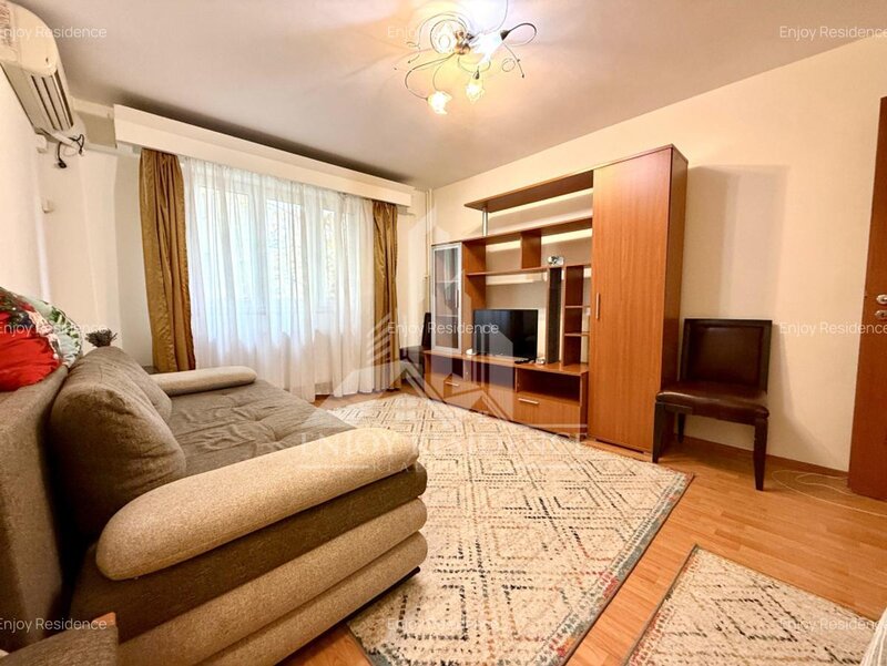 Pacii, 5 min. de metrou apartament cu centrala proprie, comision 0,