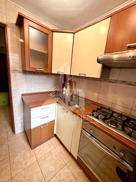 Pacii, 5 min. de metrou apartament cu centrala proprie, comision 0,